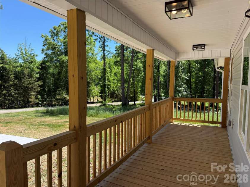 129 Jessicas Way, Lexington, NC 27292.  MLS# CAR4380803, YatesRealty ID 21948. 