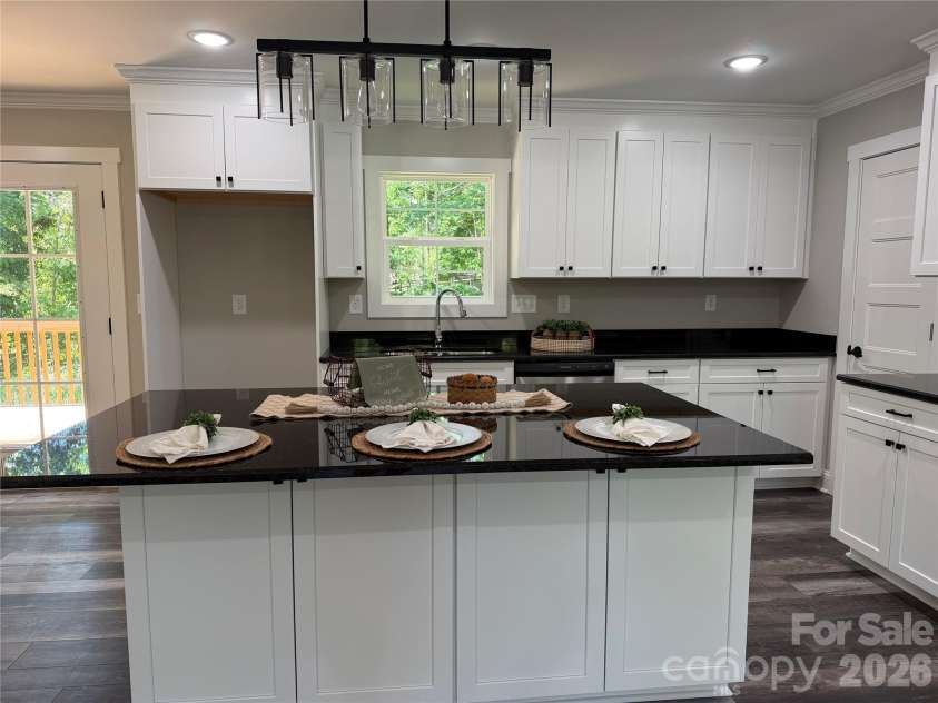 129 Jessicas Way, Lexington, NC 27292.  MLS# CAR4380803, YatesRealty ID 21948. 