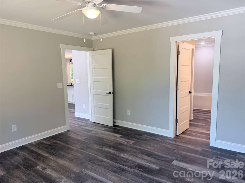 129 Jessicas Way, Lexington, NC 27292.  MLS# CAR4380803, YatesRealty ID 21948. Primary bedroom