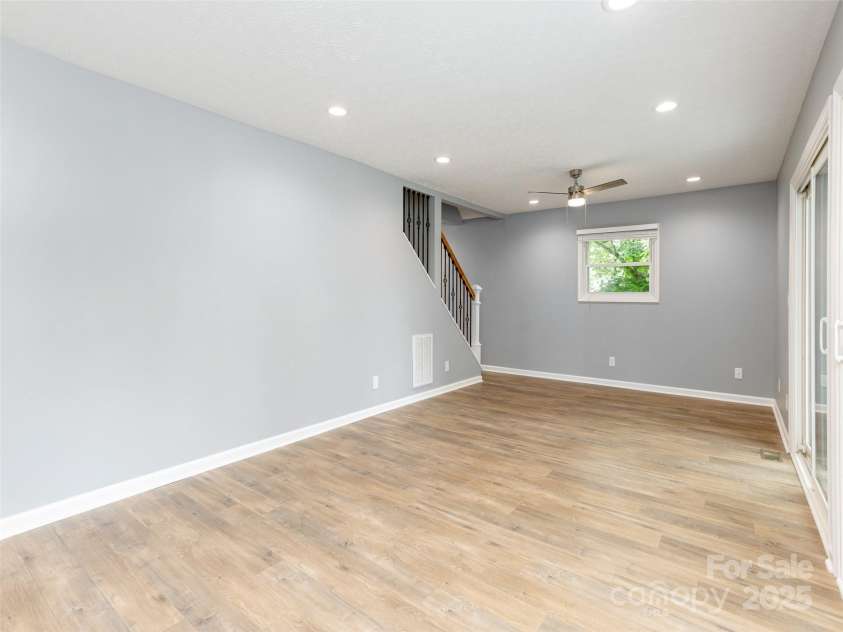 2771 Old Clear Creek Road, Hendersonville, NC 28792.  MLS# CAR4274414, YatesRealty ID 21949. 