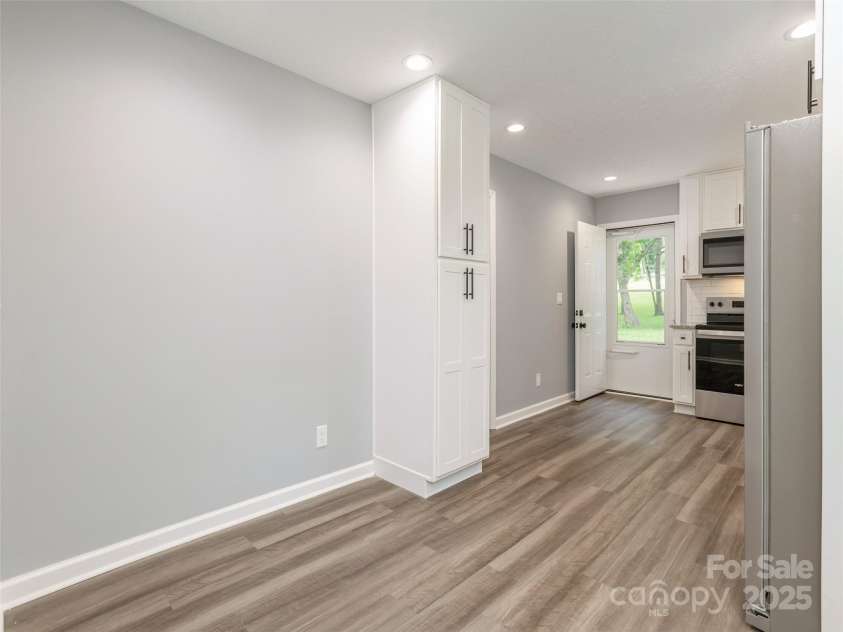 2771 Old Clear Creek Road, Hendersonville, NC 28792.  MLS# CAR4274414, YatesRealty ID 21949. 