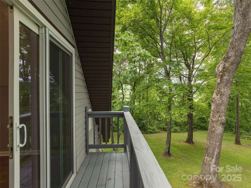 2771 Old Clear Creek Road, Hendersonville, NC 28792.  MLS# CAR4274414, YatesRealty ID 21949. 