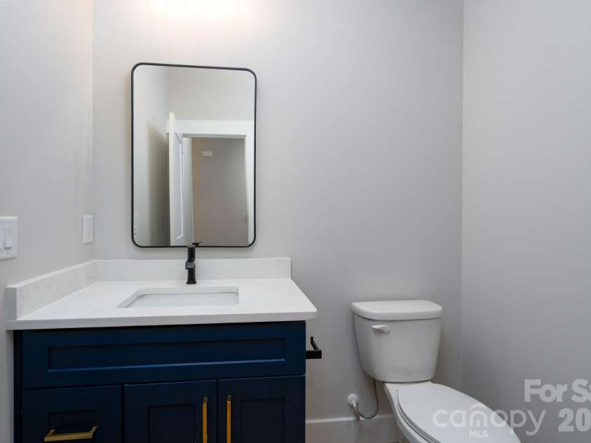 912 B Rhode Island Avenue, Kannapolis, NC 28083.  MLS# CAR4362439, YatesRealty ID 21949. 