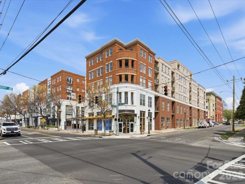 1315 East Boulevard, Charlotte, NC 28203.  MLS# CAR4362049, YatesRealty ID 2195. 