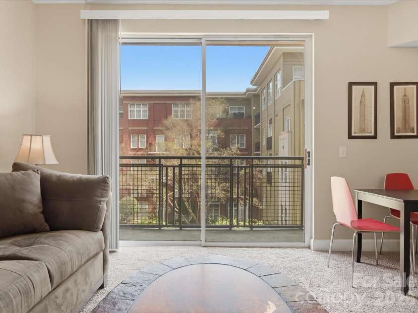 1315 East Boulevard, Charlotte, NC 28203.  MLS# CAR4362049, YatesRealty ID 2195. 