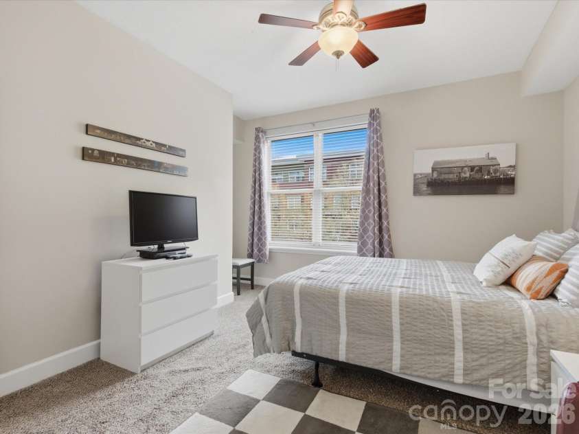 1315 East Boulevard, Charlotte, NC 28203.  MLS# CAR4362049, YatesRealty ID 2195. 