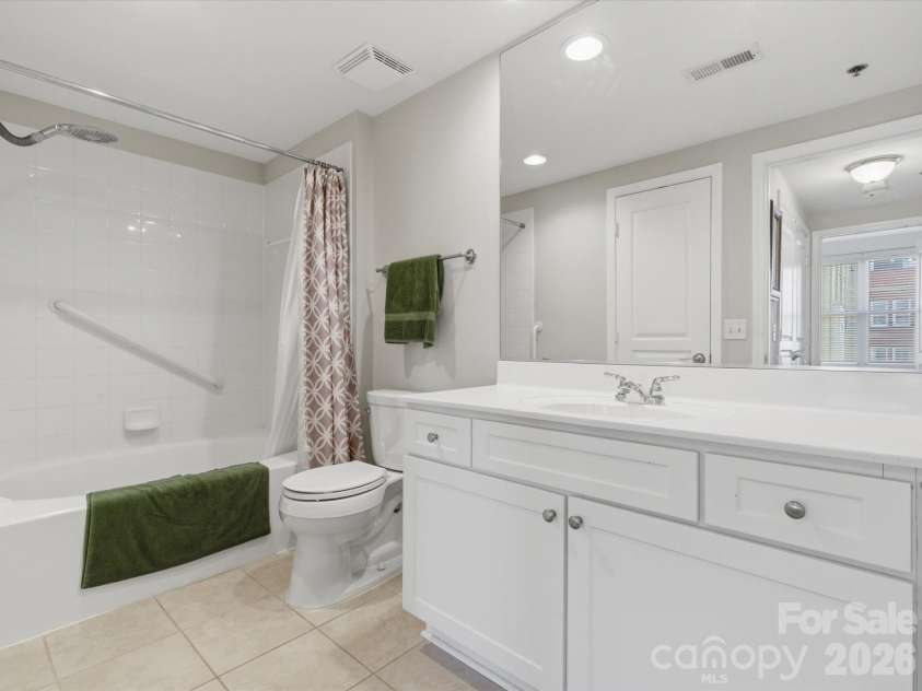 1315 East Boulevard, Charlotte, NC 28203.  MLS# CAR4362049, YatesRealty ID 2195. 