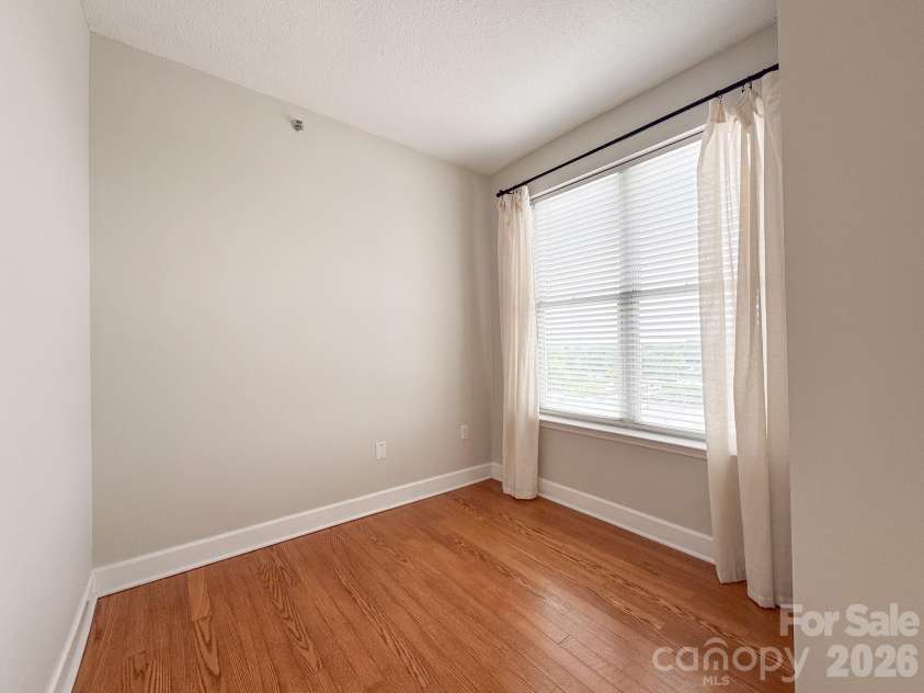 1315 East Boulevard, Charlotte, NC 28203.  MLS# CAR4387857, YatesRealty ID 2195. Office/dining