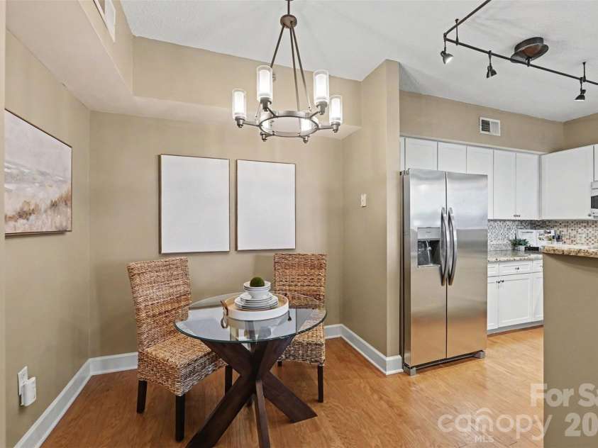 1315 East Boulevard, Charlotte, NC 28203.  MLS# CAR4397201, YatesRealty ID 2195. 
