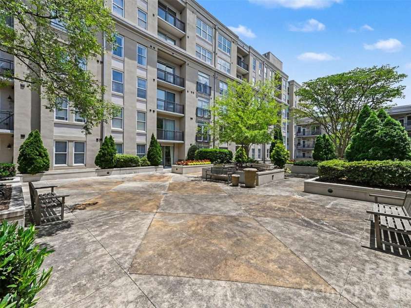 1315 East Boulevard, Charlotte, NC 28203.  MLS# CAR4397201, YatesRealty ID 2195. 