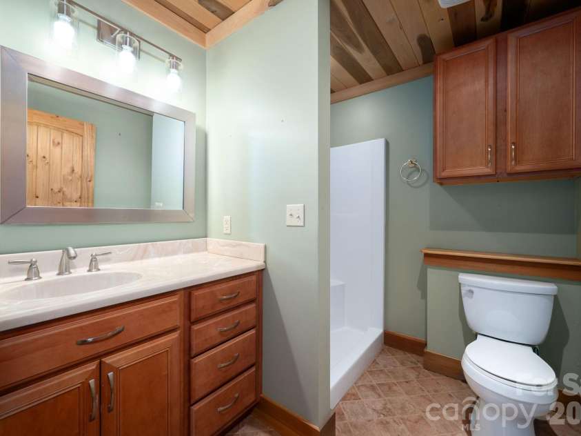 22 Faholoa Ridge Road, Black Mountain, NC 28711.  MLS# CAR4316840, YatesRealty ID 2195. 