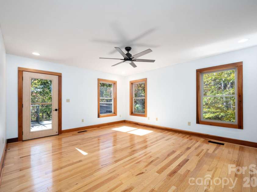 22 Faholoa Ridge Road, Black Mountain, NC 28711.  MLS# CAR4316840, YatesRealty ID 2195. 