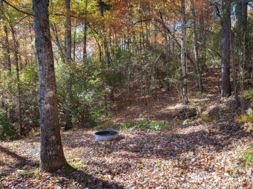 22 Faholoa Ridge Road, Black Mountain, NC 28711.  MLS# CAR4316840, YatesRealty ID 2195. 