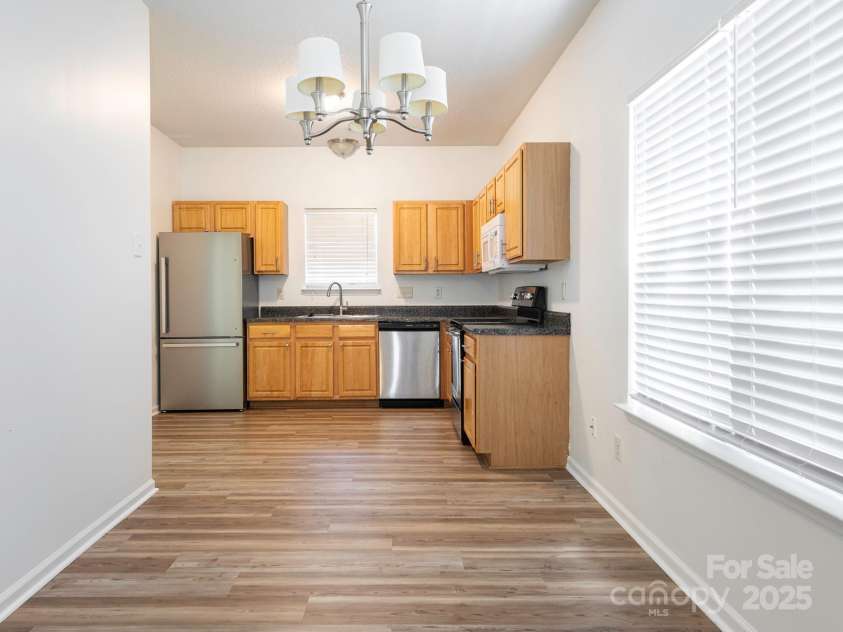 6212 Derryfield Drive, Charlotte, NC 28213.  MLS# CAR4252797, YatesRealty ID 21950. Dining Area
