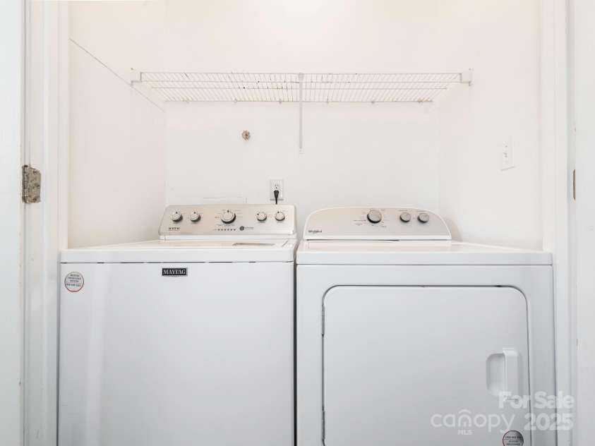 6212 Derryfield Drive, Charlotte, NC 28213.  MLS# CAR4252797, YatesRealty ID 21950. Laundry Room