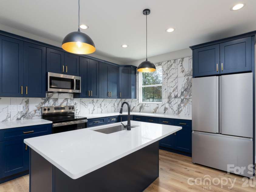912 A Rhode Island Avenue, Kannapolis, NC 28083.  MLS# CAR4361480, YatesRealty ID 21950. 
