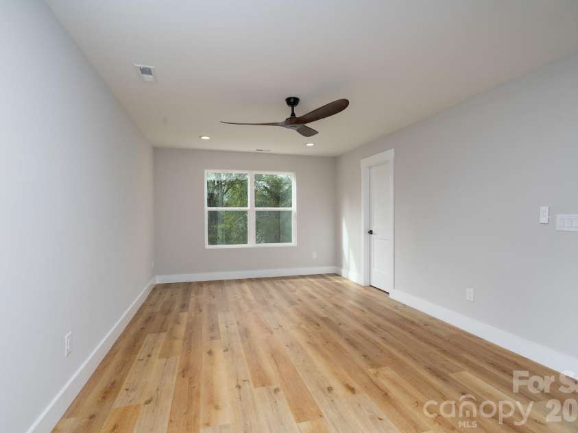 912 A Rhode Island Avenue, Kannapolis, NC 28083.  MLS# CAR4361480, YatesRealty ID 21950. 