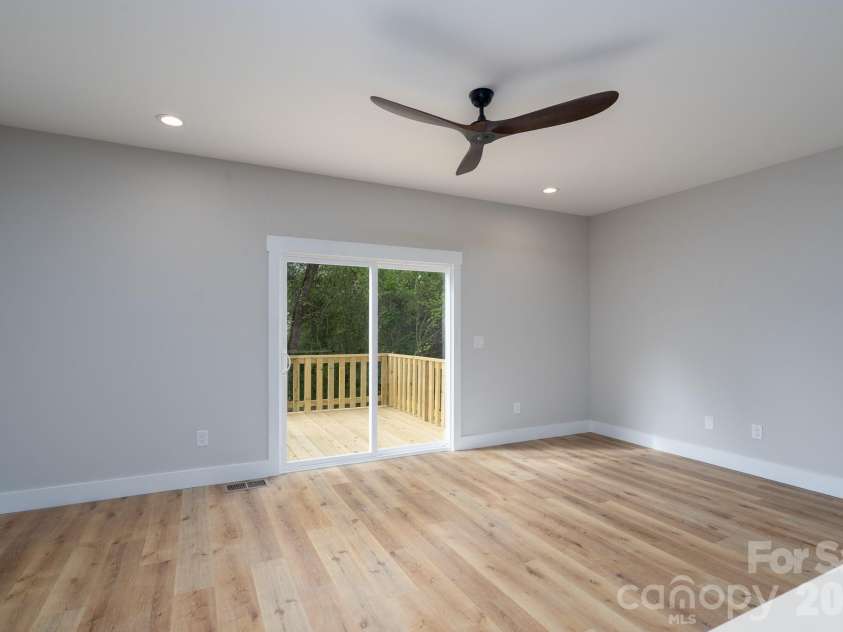 912 A Rhode Island Avenue, Kannapolis, NC 28083.  MLS# CAR4361480, YatesRealty ID 21950. 