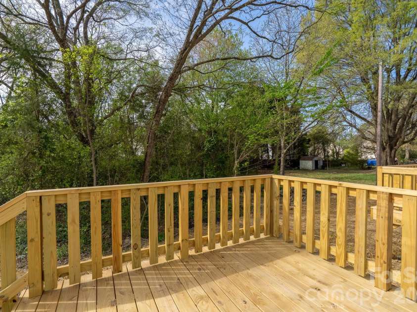 912 A Rhode Island Avenue, Kannapolis, NC 28083.  MLS# CAR4361480, YatesRealty ID 21950. 