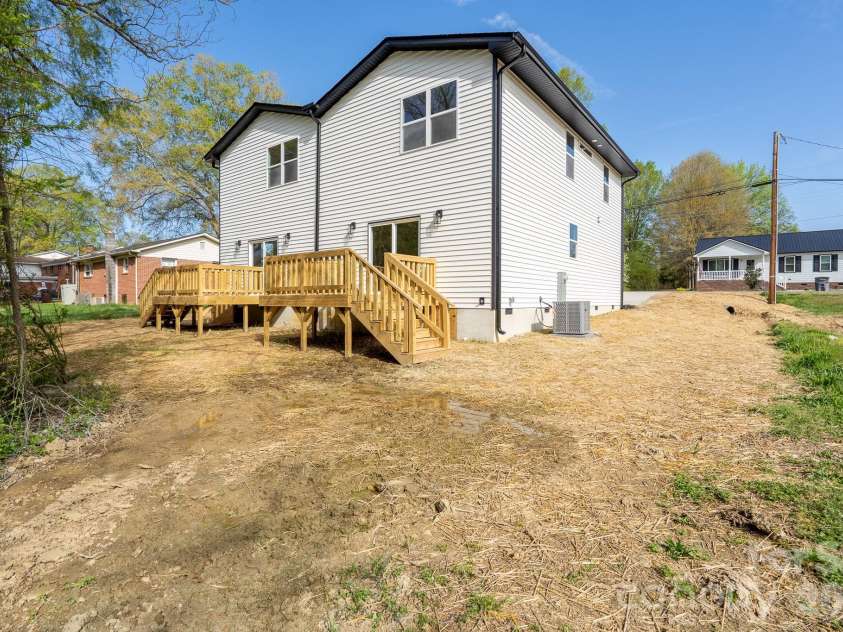 912 A Rhode Island Avenue, Kannapolis, NC 28083.  MLS# CAR4361480, YatesRealty ID 21950. 