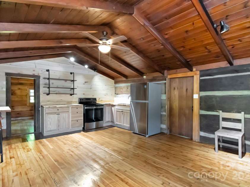 2967 Roby Martin Road, Lenoir, NC 28645.  MLS# CAR4274804, YatesRealty ID 21951. 