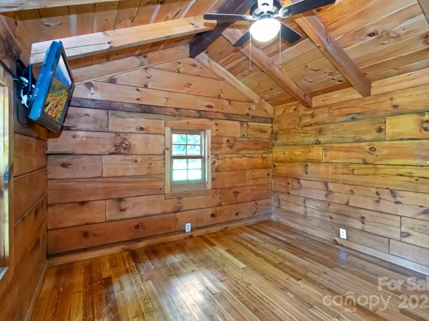 2967 Roby Martin Road, Lenoir, NC 28645.  MLS# CAR4274804, YatesRealty ID 21951. 