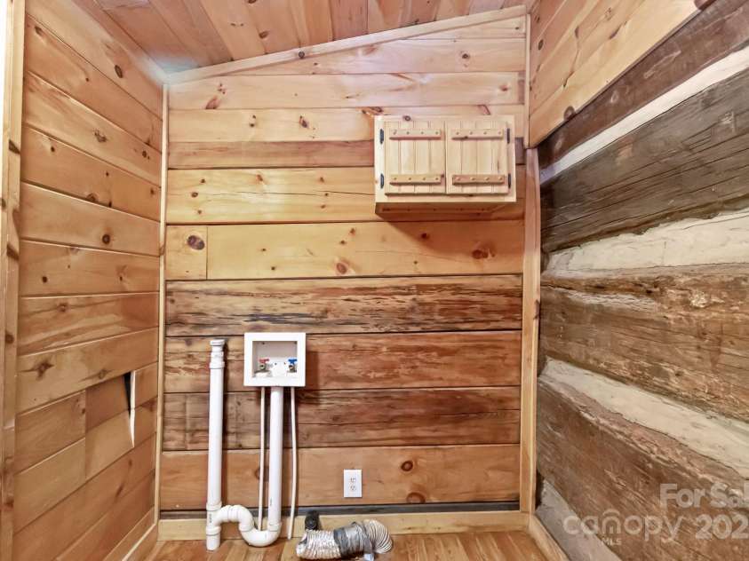 2967 Roby Martin Road, Lenoir, NC 28645.  MLS# CAR4274804, YatesRealty ID 21951. 