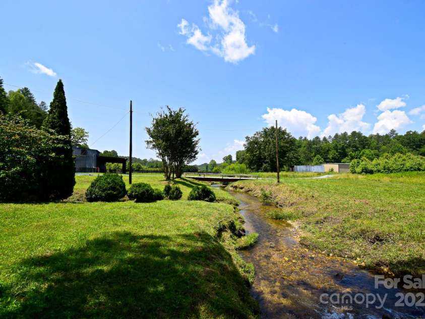 2967 Roby Martin Road, Lenoir, NC 28645.  MLS# CAR4328252, YatesRealty ID 21951. 