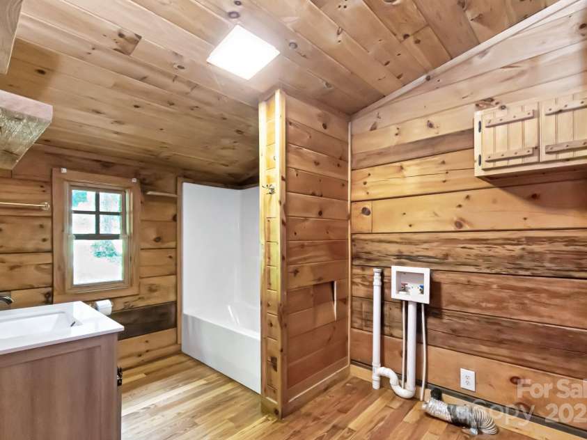 2967 Roby Martin Road, Lenoir, NC 28645.  MLS# CAR4328252, YatesRealty ID 21951. 