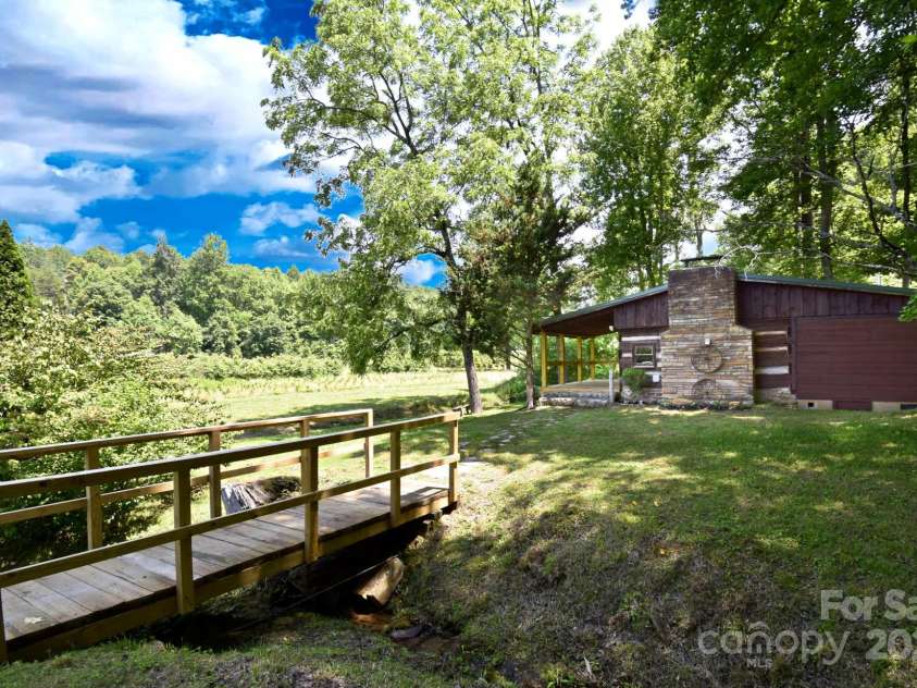 2967 Roby Martin Road, Lenoir, NC 28645.  MLS# CAR4328252, YatesRealty ID 21951. 