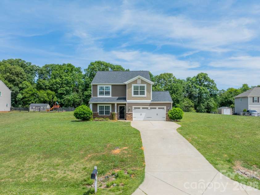 4043 Avis Way, Monroe, NC 28110.  MLS# CAR4382006, YatesRealty ID 21951. 
