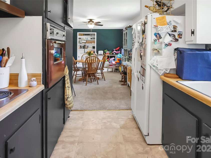 113 Academy Street, Mooresboro, NC 28114.  MLS# CAR4274281, YatesRealty ID 21952. 