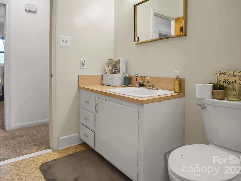 113 Academy Street, Mooresboro, NC 28114.  MLS# CAR4274281, YatesRealty ID 21952. 