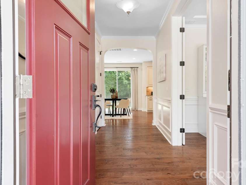 15403 Oleander Drive, Charlotte, NC 28278.  MLS# CAR4369948, YatesRealty ID 21953. 