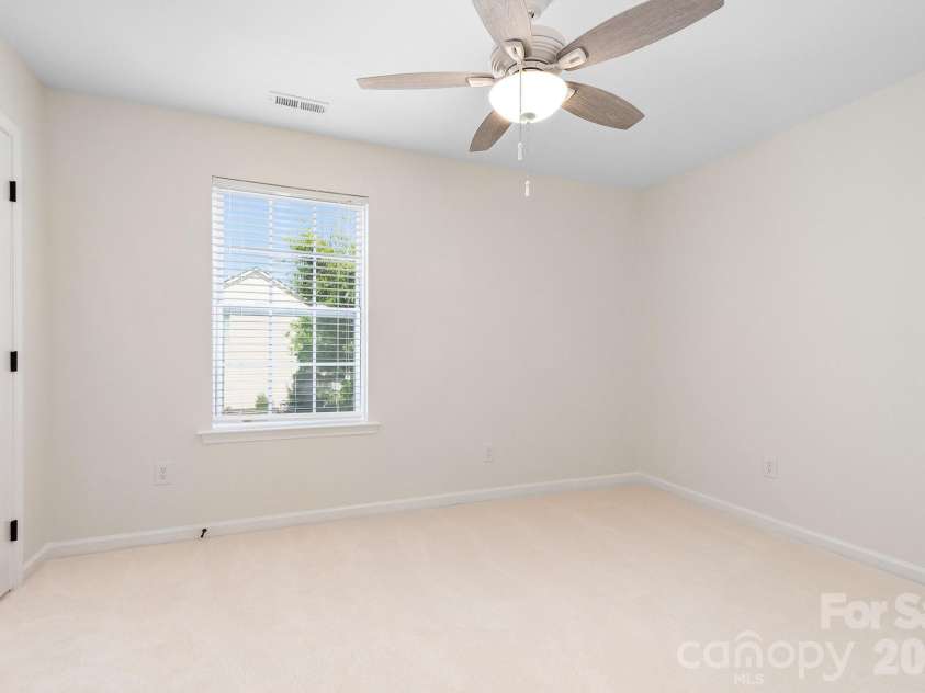 15403 Oleander Drive, Charlotte, NC 28278.  MLS# CAR4369948, YatesRealty ID 21953. BR 4 (Upper)