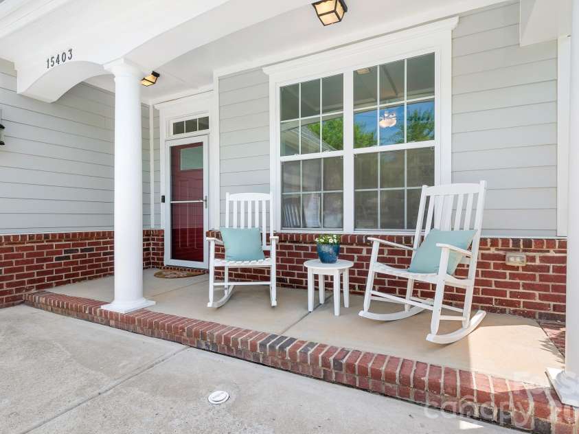 15403 Oleander Drive, Charlotte, NC 28278.  MLS# CAR4369948, YatesRealty ID 21953. Covered Front Porch