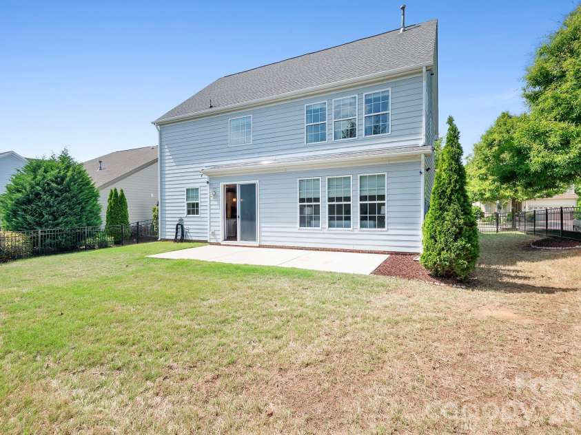 15403 Oleander Drive, Charlotte, NC 28278.  MLS# CAR4369948, YatesRealty ID 21953. Rear View