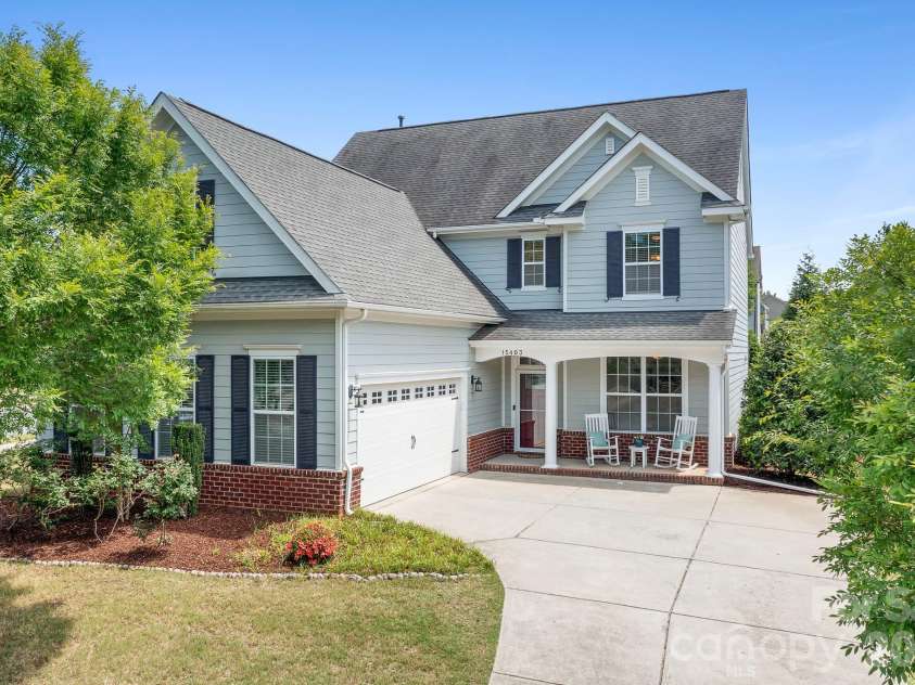 15403 Oleander Drive, Charlotte, NC 28278.  MLS# CAR4369948, YatesRealty ID 21953. Welcome Home!