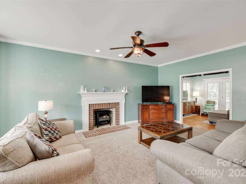 2014 Steeplechase Drive, Rock Hill, SC 29732.  MLS# CAR4274853, YatesRealty ID 21954. 