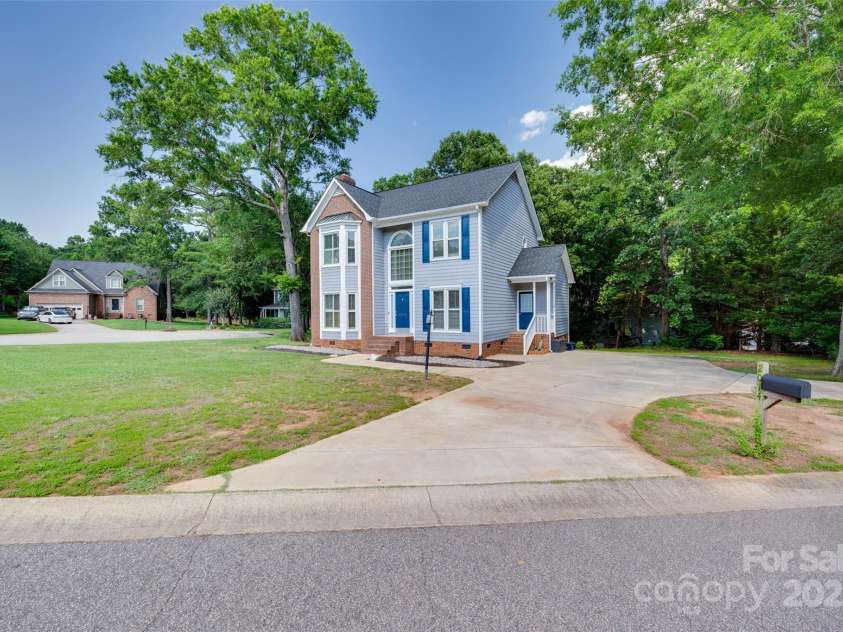2014 Steeplechase Drive, Rock Hill, SC 29732.  MLS# CAR4274853, YatesRealty ID 21954. 