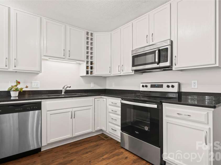 6101 Boykin Spaniel Road, Charlotte, NC 28277.  MLS# CAR4358674, YatesRealty ID 21954. 