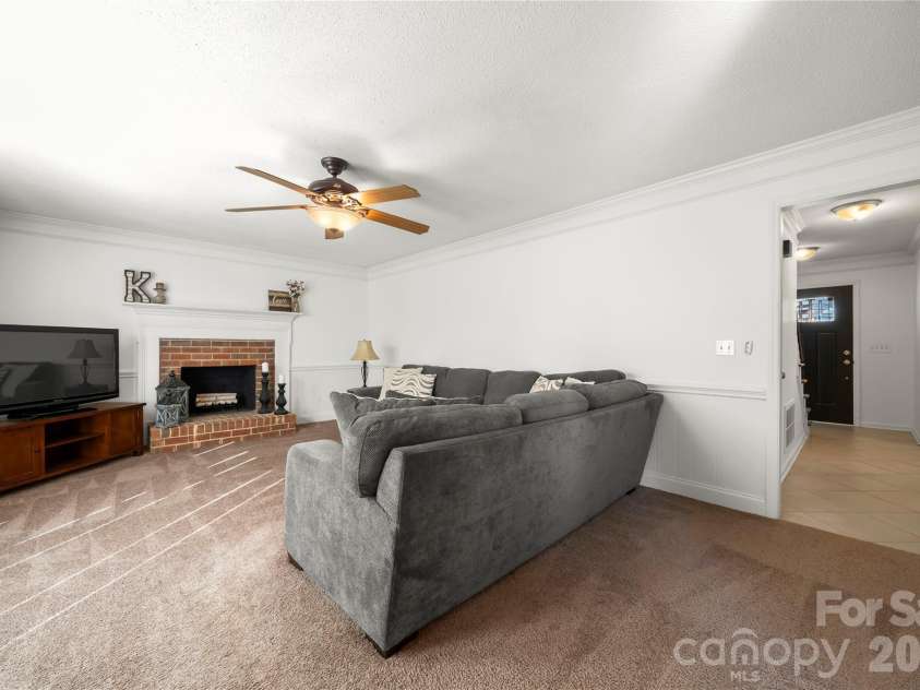 6101 Boykin Spaniel Road, Charlotte, NC 28277.  MLS# CAR4358674, YatesRealty ID 21954. 
