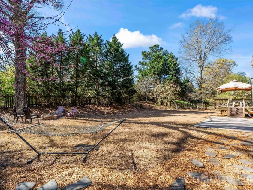 6101 Boykin Spaniel Road, Charlotte, NC 28277.  MLS# CAR4358674, YatesRealty ID 21954. 