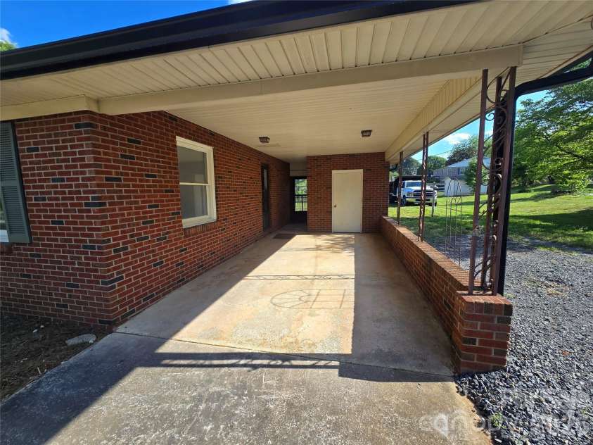 513 Sides Street, Rockwell, NC 28138.  MLS# CAR4370836, YatesRealty ID 21956. 