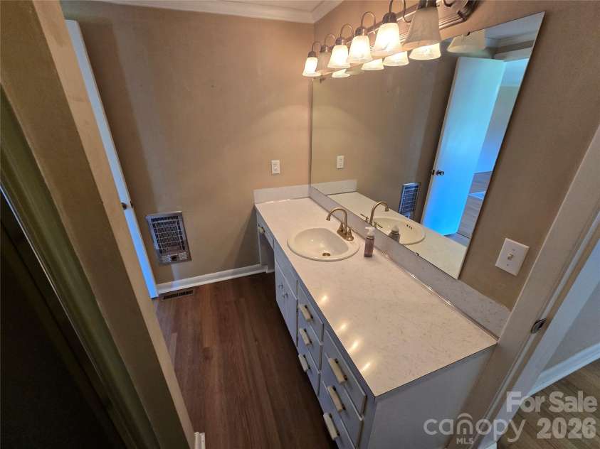 513 Sides Street, Rockwell, NC 28138.  MLS# CAR4370836, YatesRealty ID 21956. Bath 1