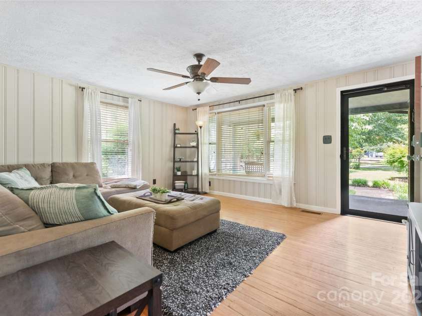 63 McDonald Road, Arden, NC 28704.  MLS# CAR4267669, YatesRealty ID 21957. 