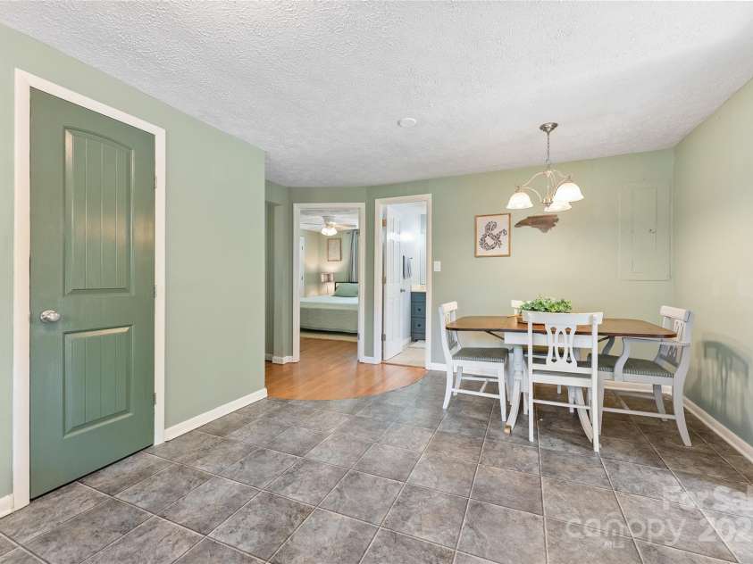 63 McDonald Road, Arden, NC 28704.  MLS# CAR4267669, YatesRealty ID 21957. 