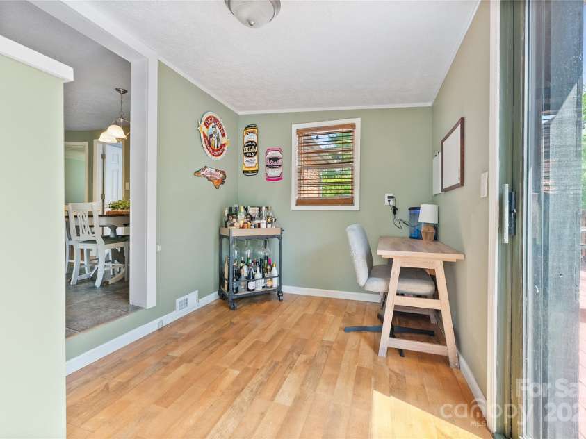 63 McDonald Road, Arden, NC 28704.  MLS# CAR4267669, YatesRealty ID 21957. Mudroom/Laundry with flex space