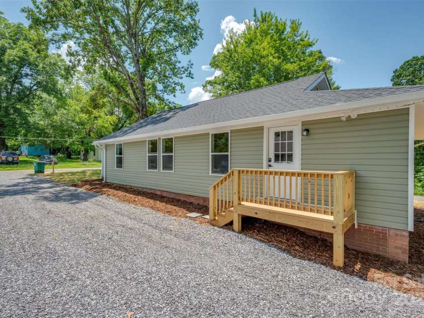 126 Campbell Street, Spindale, NC 28160.  MLS# CAR4273972, YatesRealty ID 21958. 