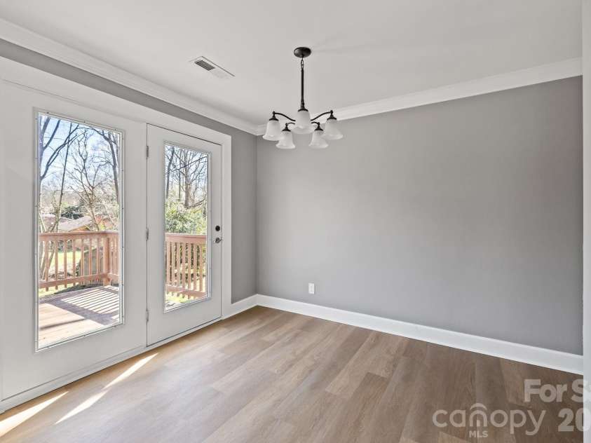 1722 Hartford Drive, Gastonia, NC 28052.  MLS# CAR4355562, YatesRealty ID 21958. 
